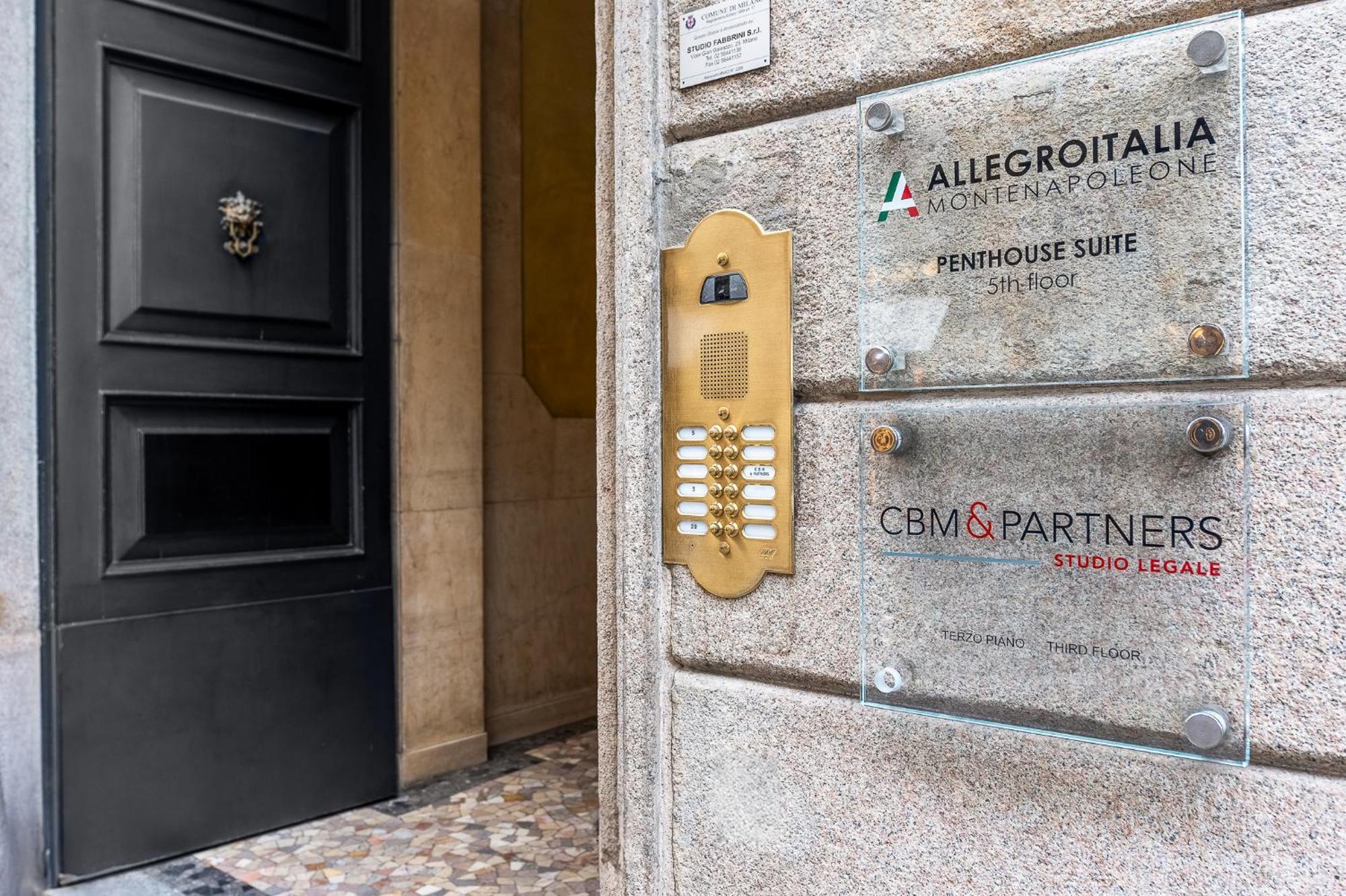 Allegroitalia Penthouse Montenapoleone ميلان المظهر الخارجي الصورة
